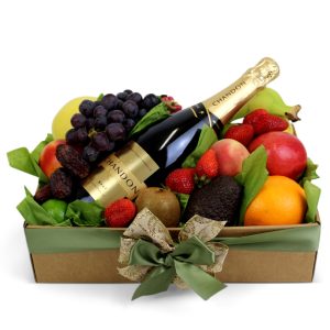 Fresh fruits & Sparkling.
